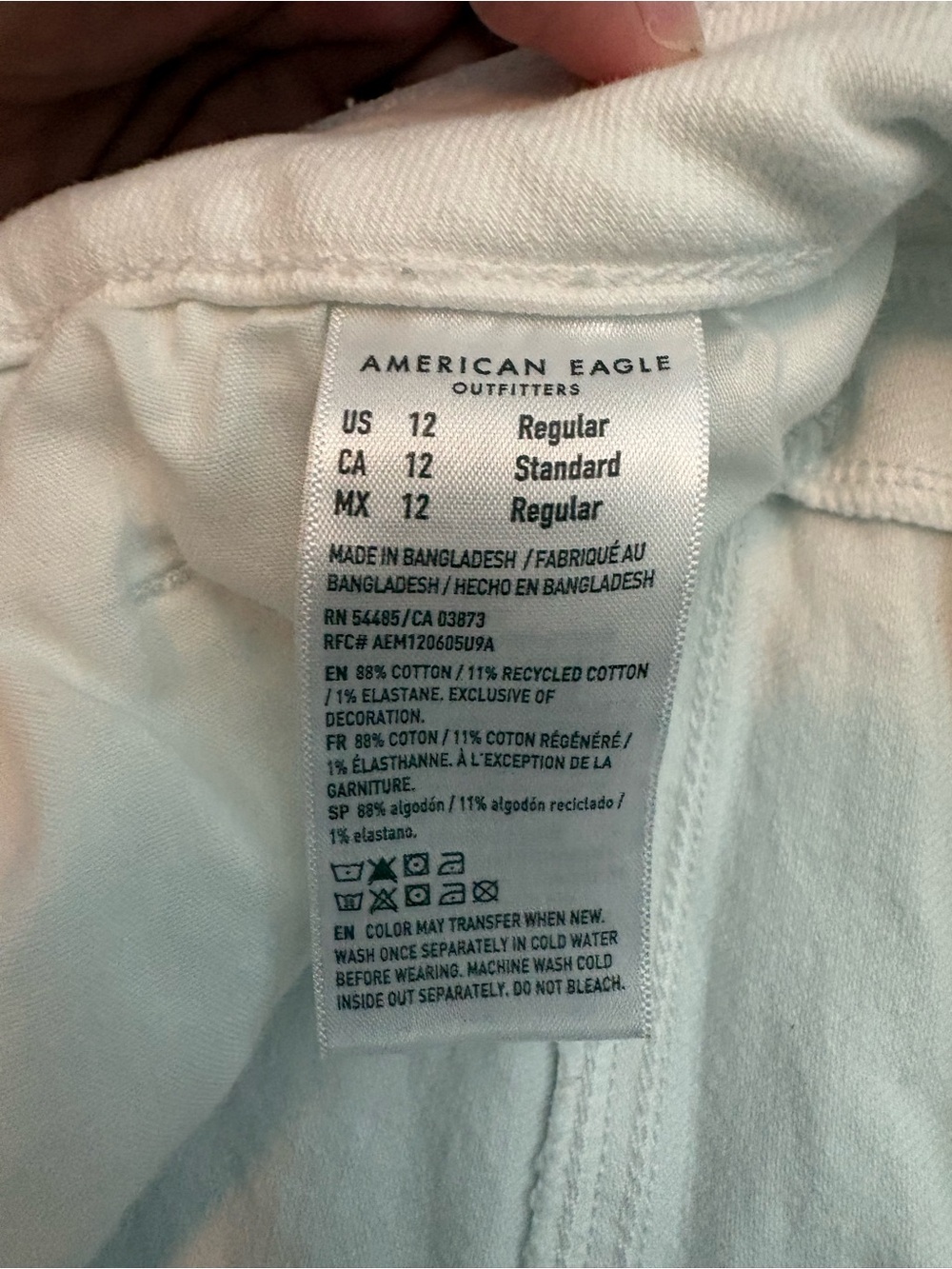 American Eagle White Casual Jeans - Classic Straight Fit - Picture 2 of 4